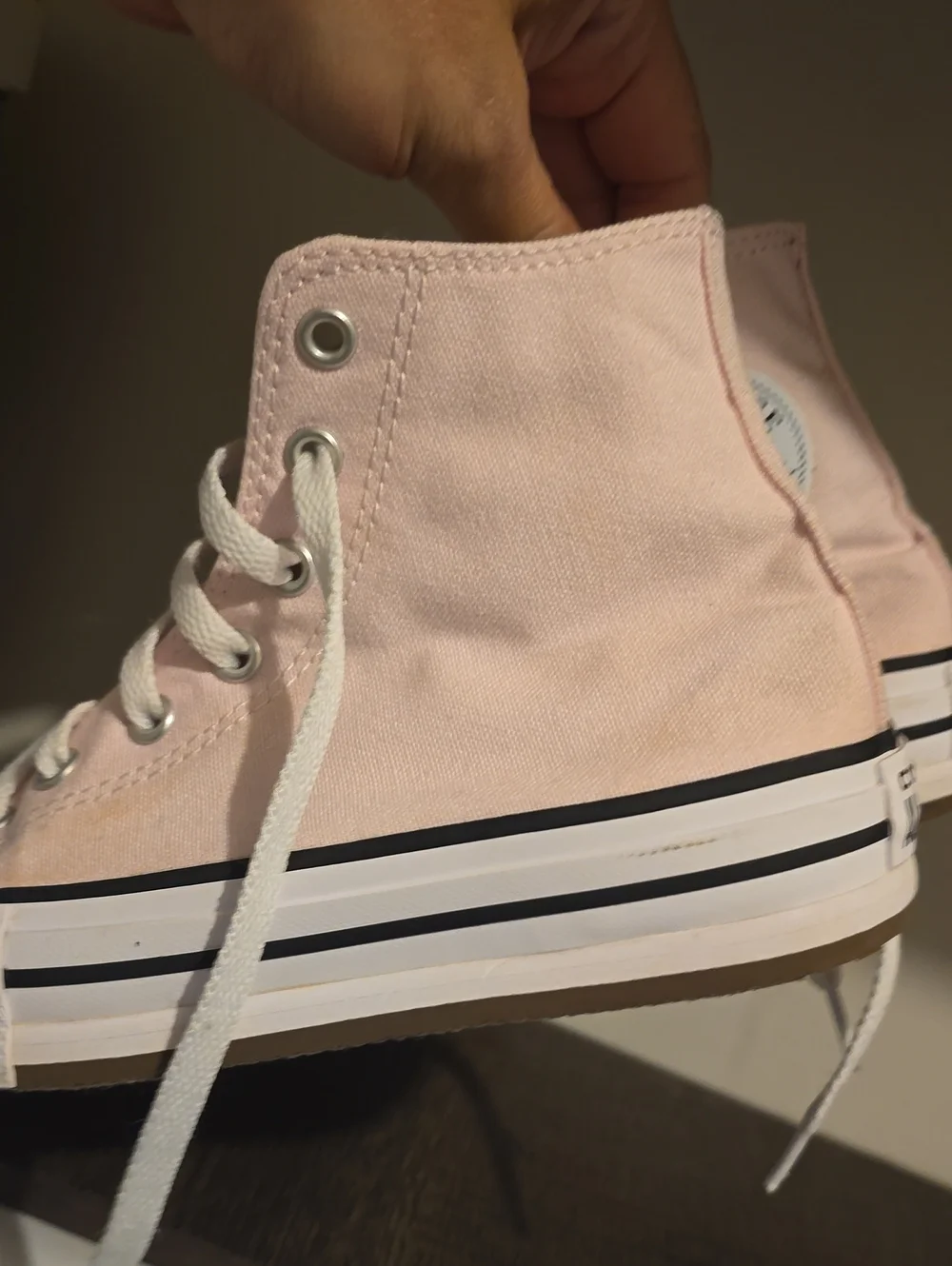Girl's Converse Hi-top Light Pink Worn One Single Time🙄 Size 3